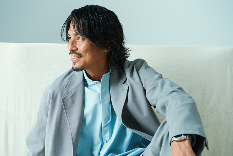 中澤佑二さん 日常の厳しさを忘れさせるようなプレーを ライフフィールドマガジン 明治安田生命 中澤佑二さん 日常の厳しさを忘れさせるようなプレーを ライフフィールドマガジン 明治安田生命