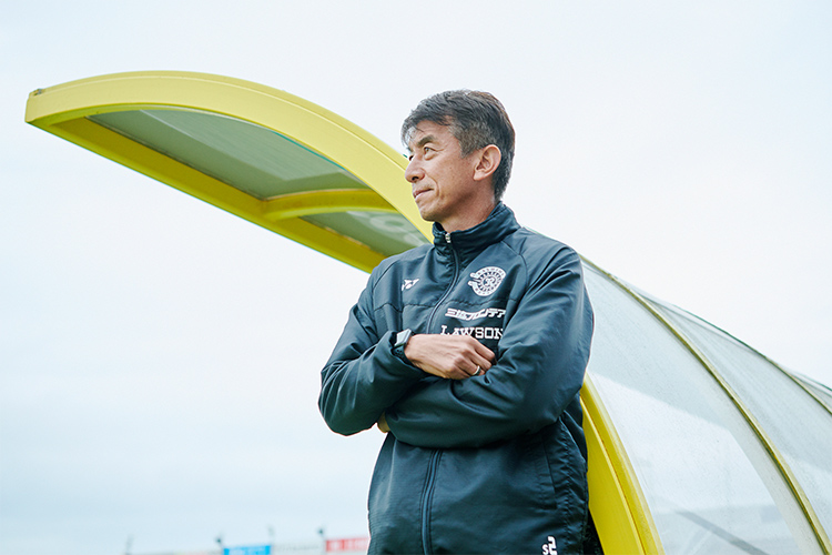 柏レイソル ヘッドコーチ 井原正巳 | チームの機微を感じ取り