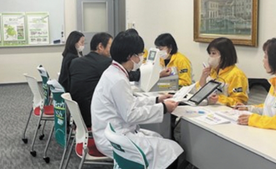 取引先企業での献血・健康測定会