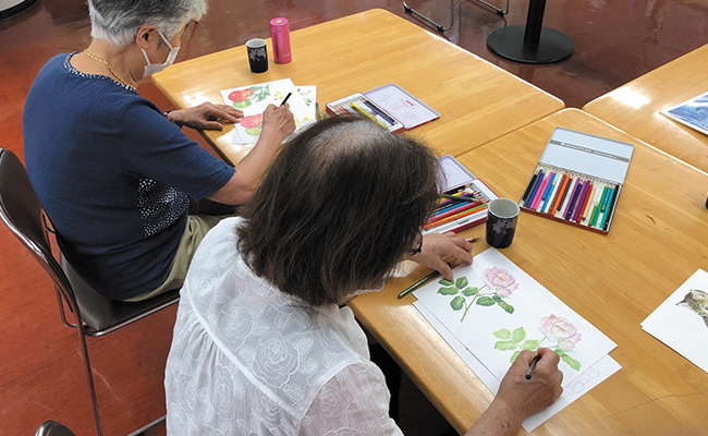 大人の塗り絵体験（立川支社）